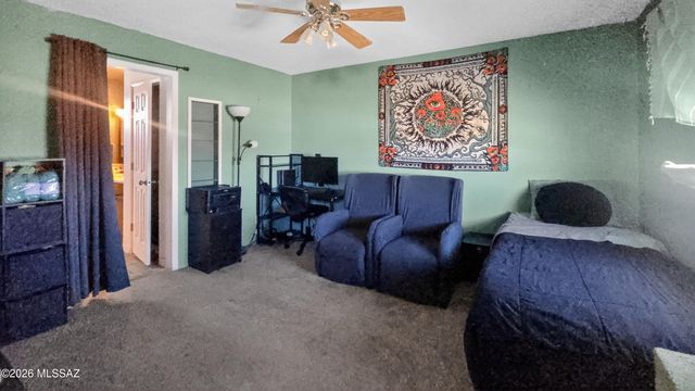 6464 N Six Gun Road, Willcox, AZ 85643