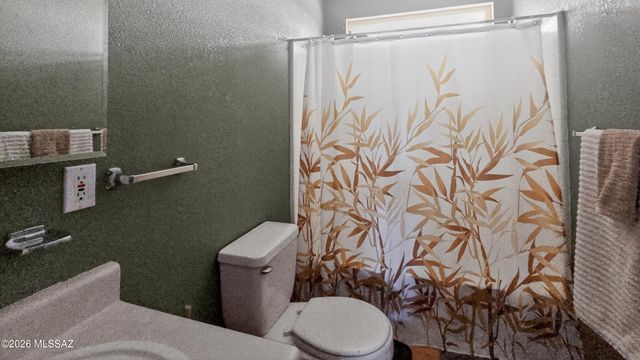 6464 N Six Gun Road, Willcox, AZ 85643