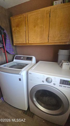 6464 N Six Gun Road, Willcox, AZ 85643