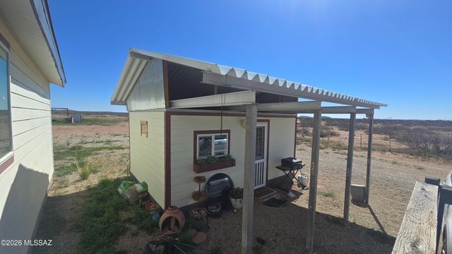 6464 N Six Gun Road, Willcox, AZ 85643