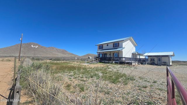 6464 N Six Gun Road, Willcox, AZ 85643