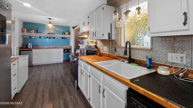 6464 N Six Gun Road, Willcox, AZ 85643