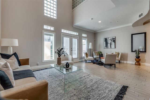 4040 Avondale Avenue 402, Dallas, TX 75219
