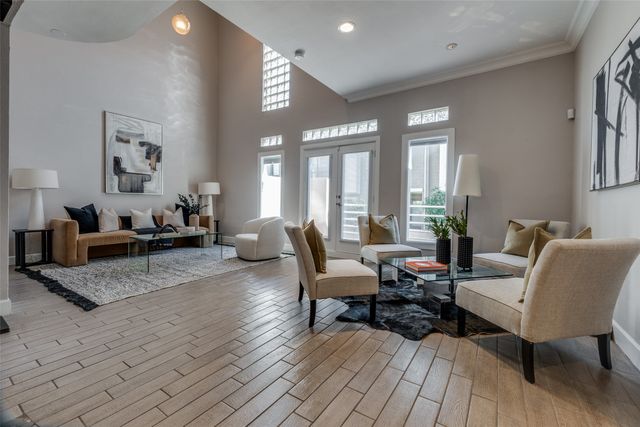 4040 Avondale Avenue 402, Dallas, TX 75219