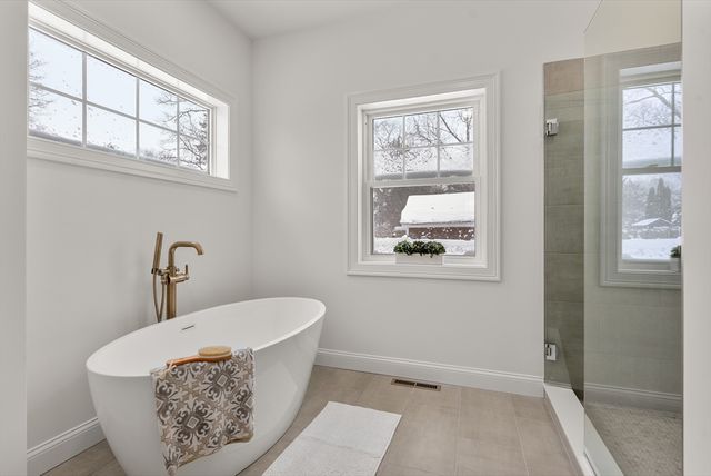 78 Wood Avenue, East Longmeadow, MA 01028