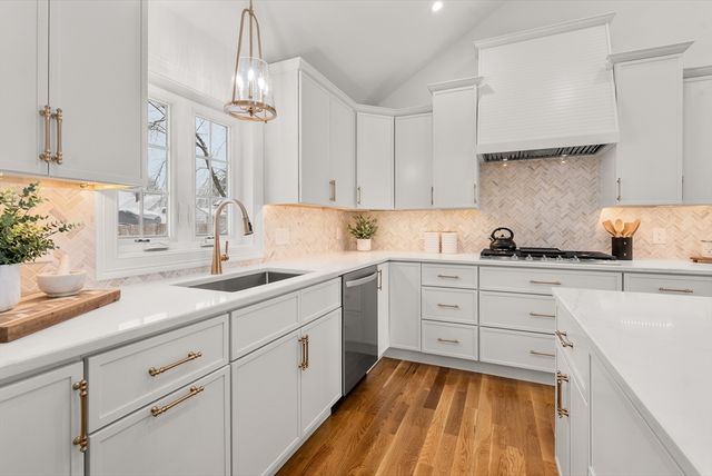 78 Wood Avenue, East Longmeadow, MA 01028