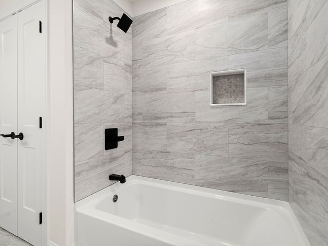 78 Wood Avenue, East Longmeadow, MA 01028