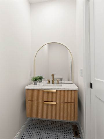 78 Wood Avenue, East Longmeadow, MA 01028