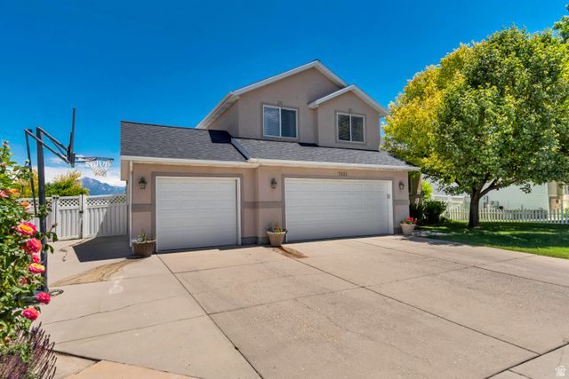 7651 S VILLAGE GLEN DR, West Jordan, UT 84081