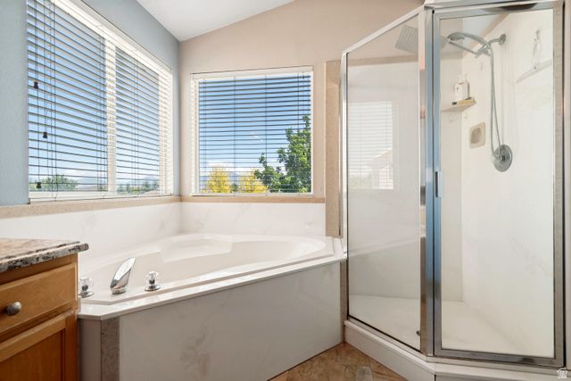 7651 S VILLAGE GLEN DR, West Jordan, UT 84081