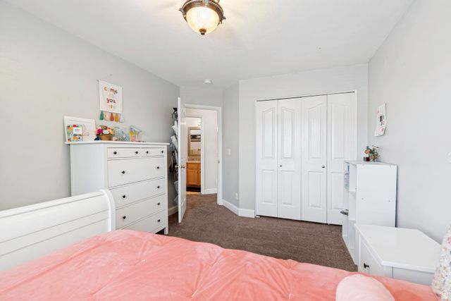 7651 S VILLAGE GLEN DR, West Jordan, UT 84081