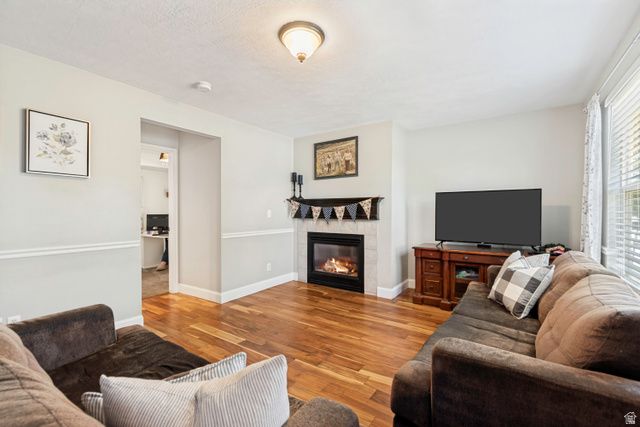 7651 S VILLAGE GLEN DR, West Jordan, UT 84081