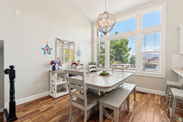 7651 S VILLAGE GLEN DR, West Jordan, UT 84081