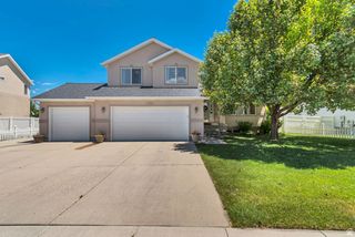 7651 S VILLAGE GLEN DR, West Jordan, UT 84081
