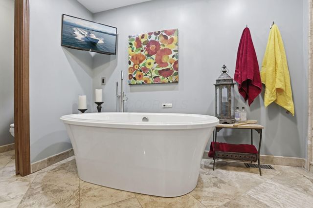 4800 Cascade Drive, Powell, OH 43065