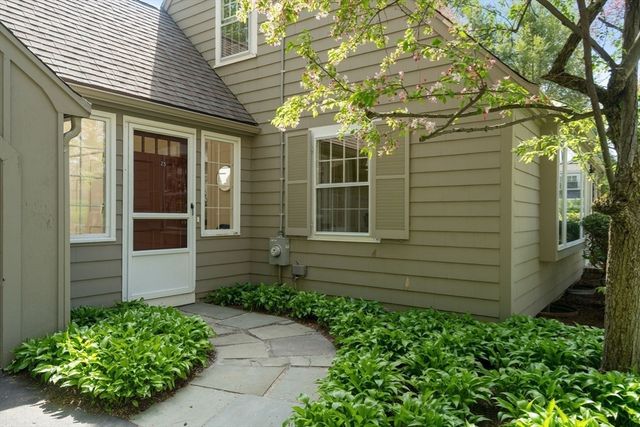 25 Moore Rd, Wayland, MA 01778