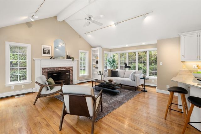 25 Moore Rd, Wayland, MA 01778