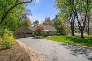 25 Moore Rd, Wayland, MA 01778