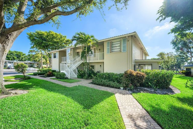 16 WESTGATE Lane 16C, Boynton Beach, FL 33436