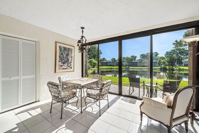 16 WESTGATE Lane 16C, Boynton Beach, FL 33436