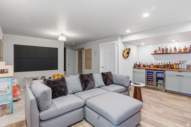 9416 S LEA HEATHER WAY, West Jordan, UT 84081