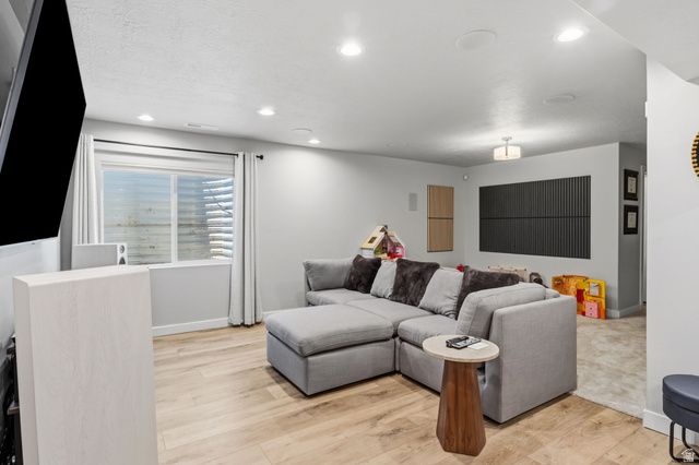 9416 S LEA HEATHER WAY, West Jordan, UT 84081
