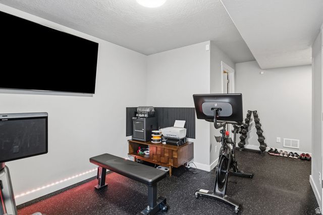 9416 S LEA HEATHER WAY, West Jordan, UT 84081