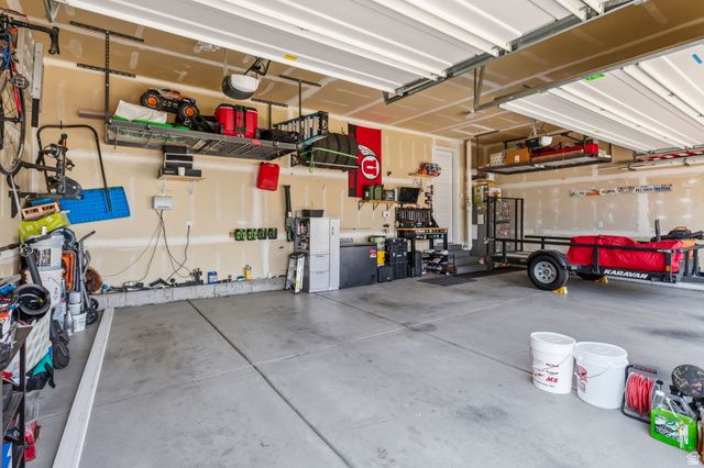 9416 S LEA HEATHER WAY, West Jordan, UT 84081