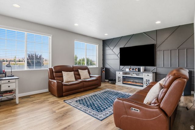 9416 S LEA HEATHER WAY, West Jordan, UT 84081