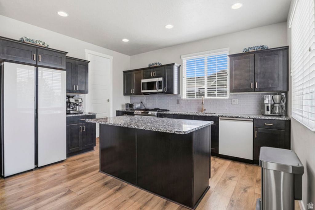 9416 S LEA HEATHER WAY, West Jordan, UT 84081 — photo 3