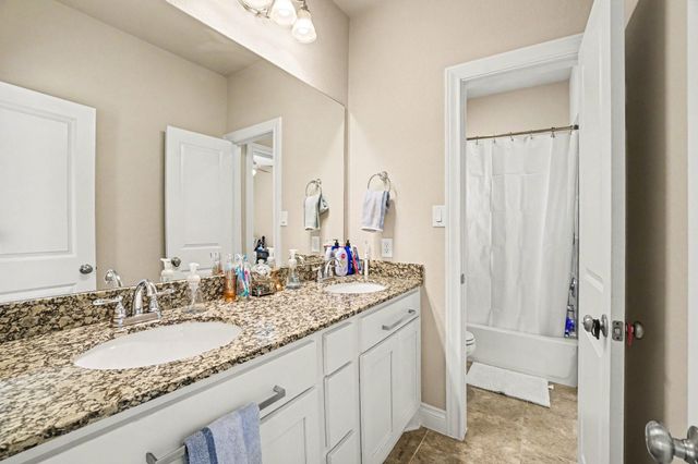 6630 Wharton Street, Houston, TX 77055