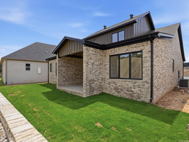 69 Mountain Brook Road, Little Rock, AR 72223