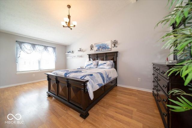 6907 Governors Point Drive, Indianapolis, IN 46217