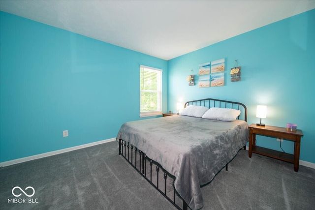 6907 Governors Point Drive, Indianapolis, IN 46217