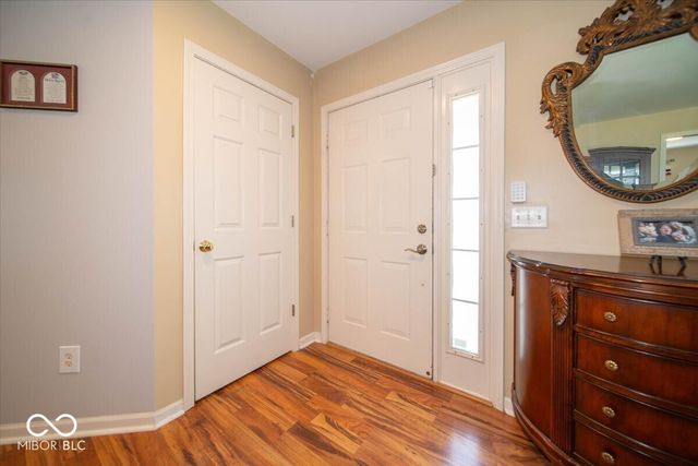 6907 Governors Point Drive, Indianapolis, IN 46217