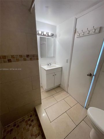 4721 NW 7th St 101-12, Miami, FL 33126