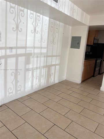 4721 NW 7th St 101-12, Miami, FL 33126