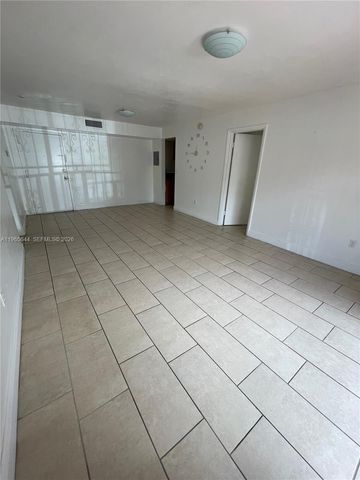 4721 NW 7th St 101-12, Miami, FL 33126