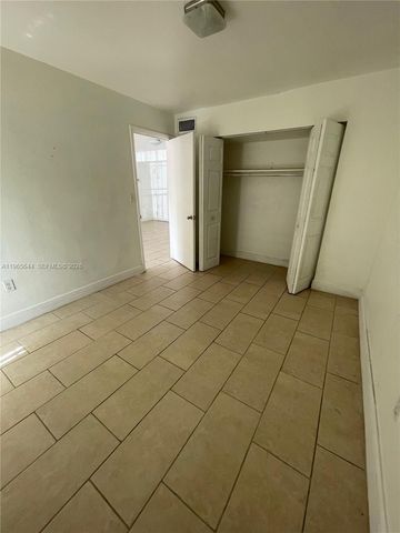 4721 NW 7th St 101-12, Miami, FL 33126