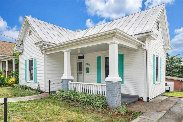 1203 Stewart AVE SE, Roanoke, VA 24013