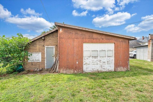 1203 Stewart AVE SE, Roanoke, VA 24013
