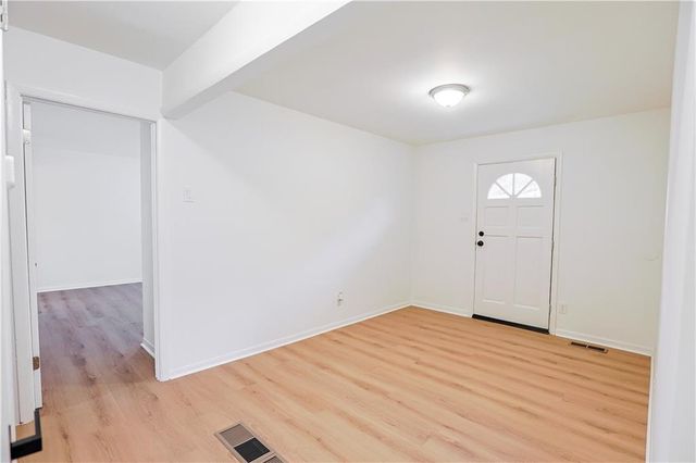 252 Whitworth Drive SW, Atlanta, GA 30331