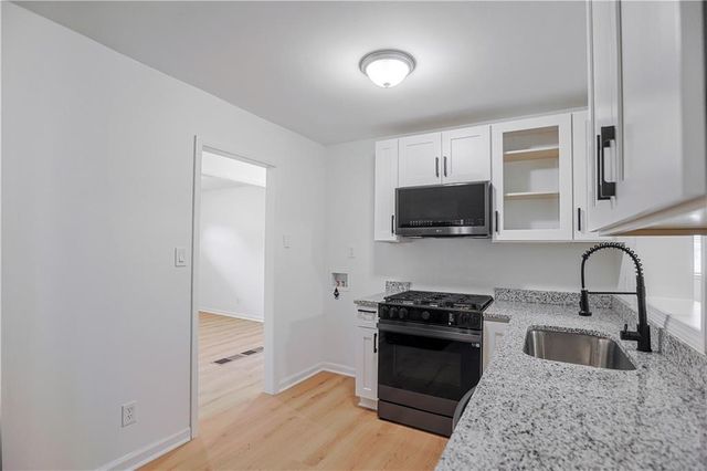 252 Whitworth Drive SW, Atlanta, GA 30331