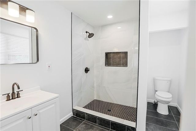 252 Whitworth Drive SW, Atlanta, GA 30331
