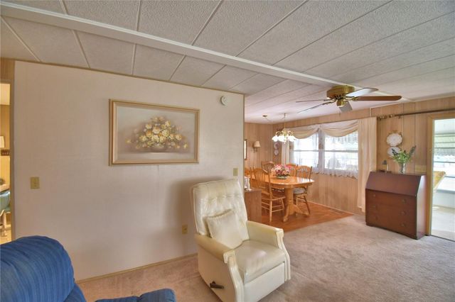 127 PARADISE LANE, Auburndale, FL 33823