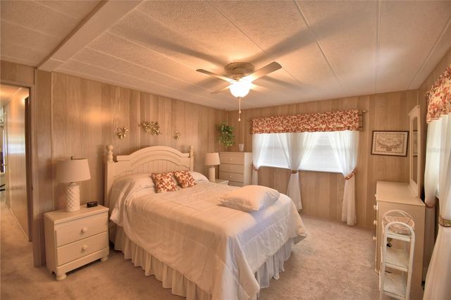 127 PARADISE LANE, Auburndale, FL 33823