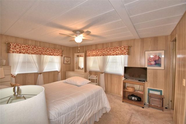 127 PARADISE LANE, Auburndale, FL 33823