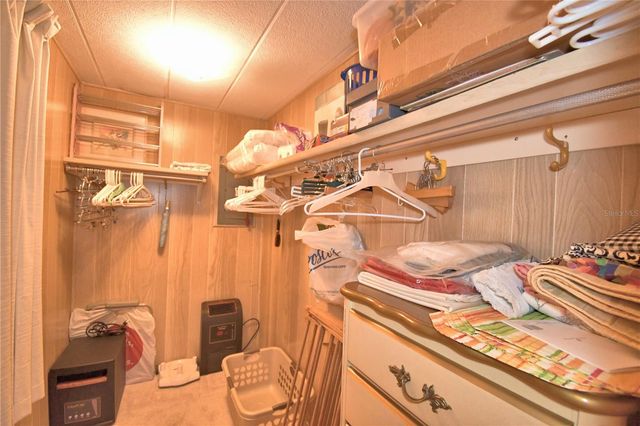 127 PARADISE LANE, Auburndale, FL 33823