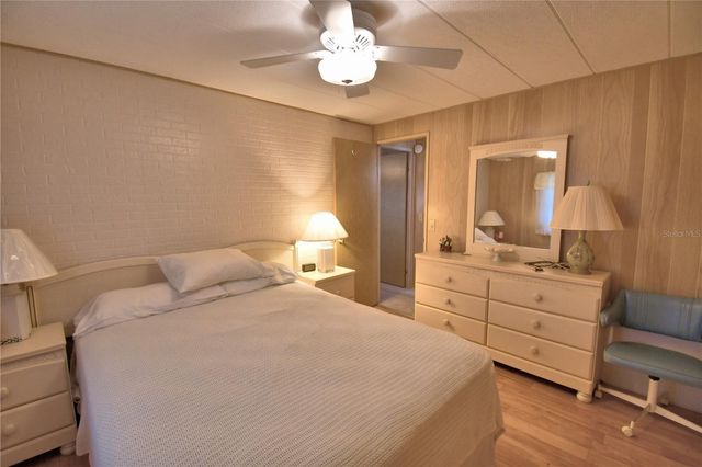 127 PARADISE LANE, Auburndale, FL 33823