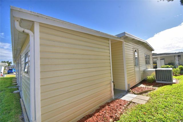 127 PARADISE LANE, Auburndale, FL 33823